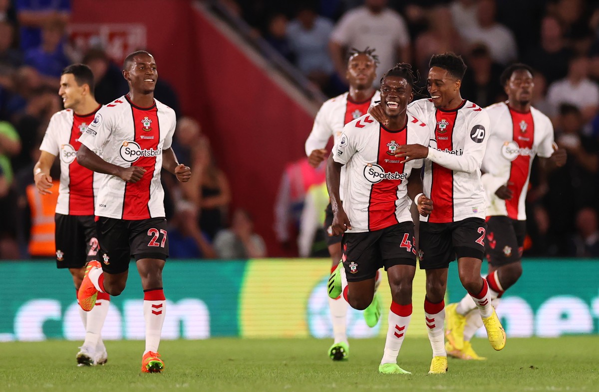 Man United, Chelsea and Arsenal interested talented Southampton star