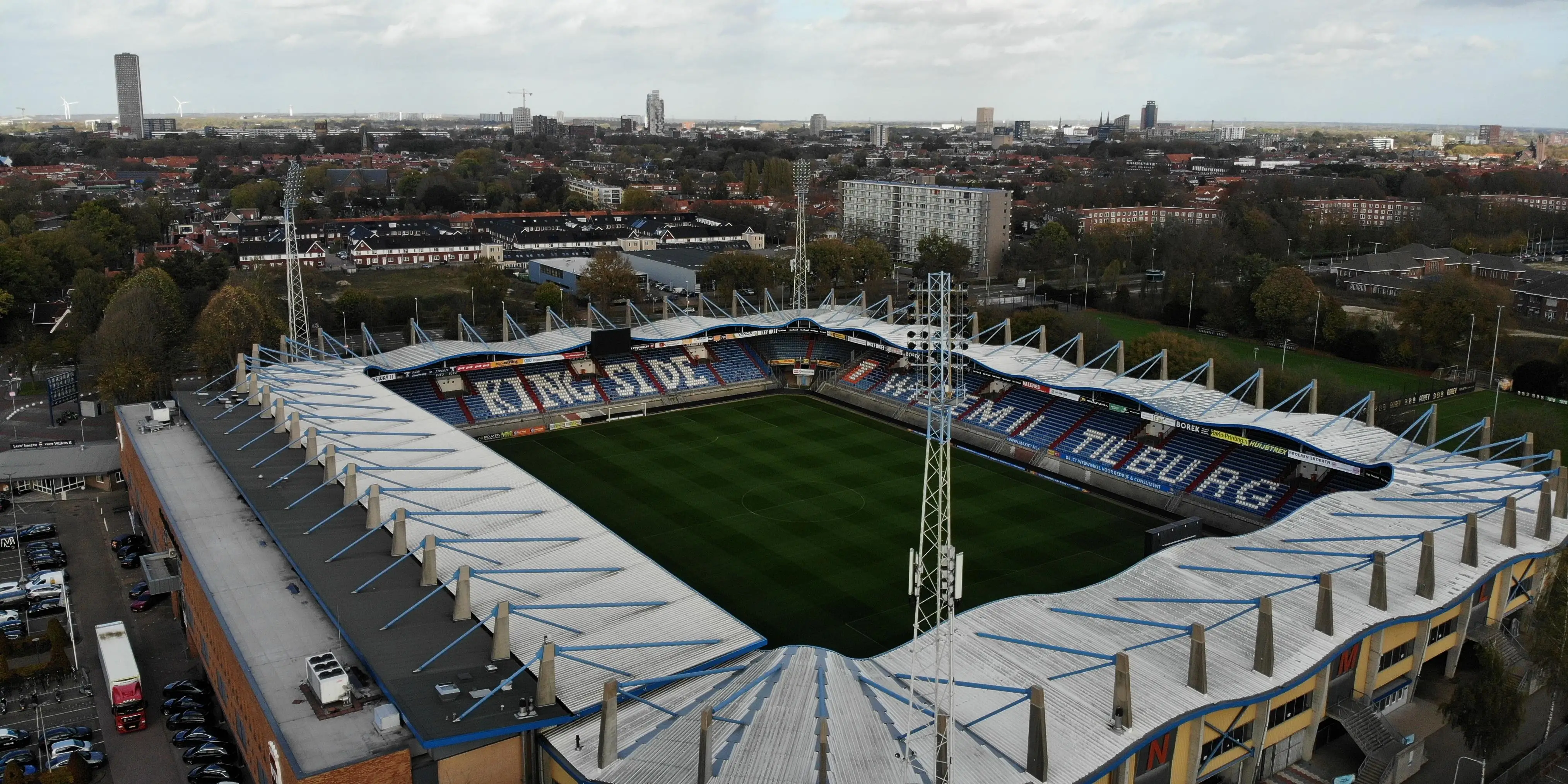 Sân vận động Koning Willem II Stadion: Điểm đến bóng đá tuyệt vời tại Tilburg, Hà Lan