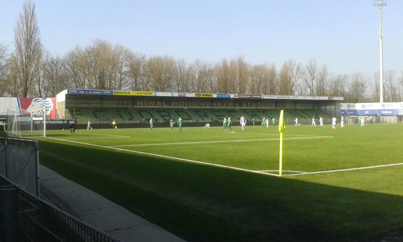 Sân vận động Riwal Hoogwerkers Stadion: Địa điểm thể thao hàng đầu tại Hà Lan