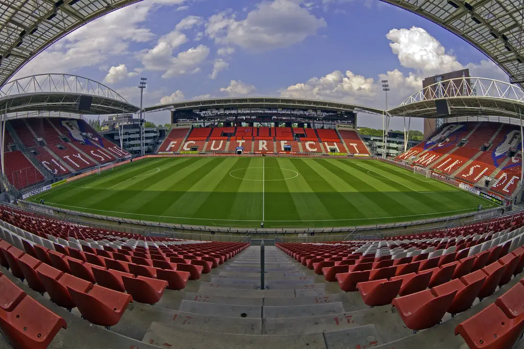 Sân vận động Stadion Galgenwaard – Biểu tượng của Bóng đá và Tinh thần Utrecht