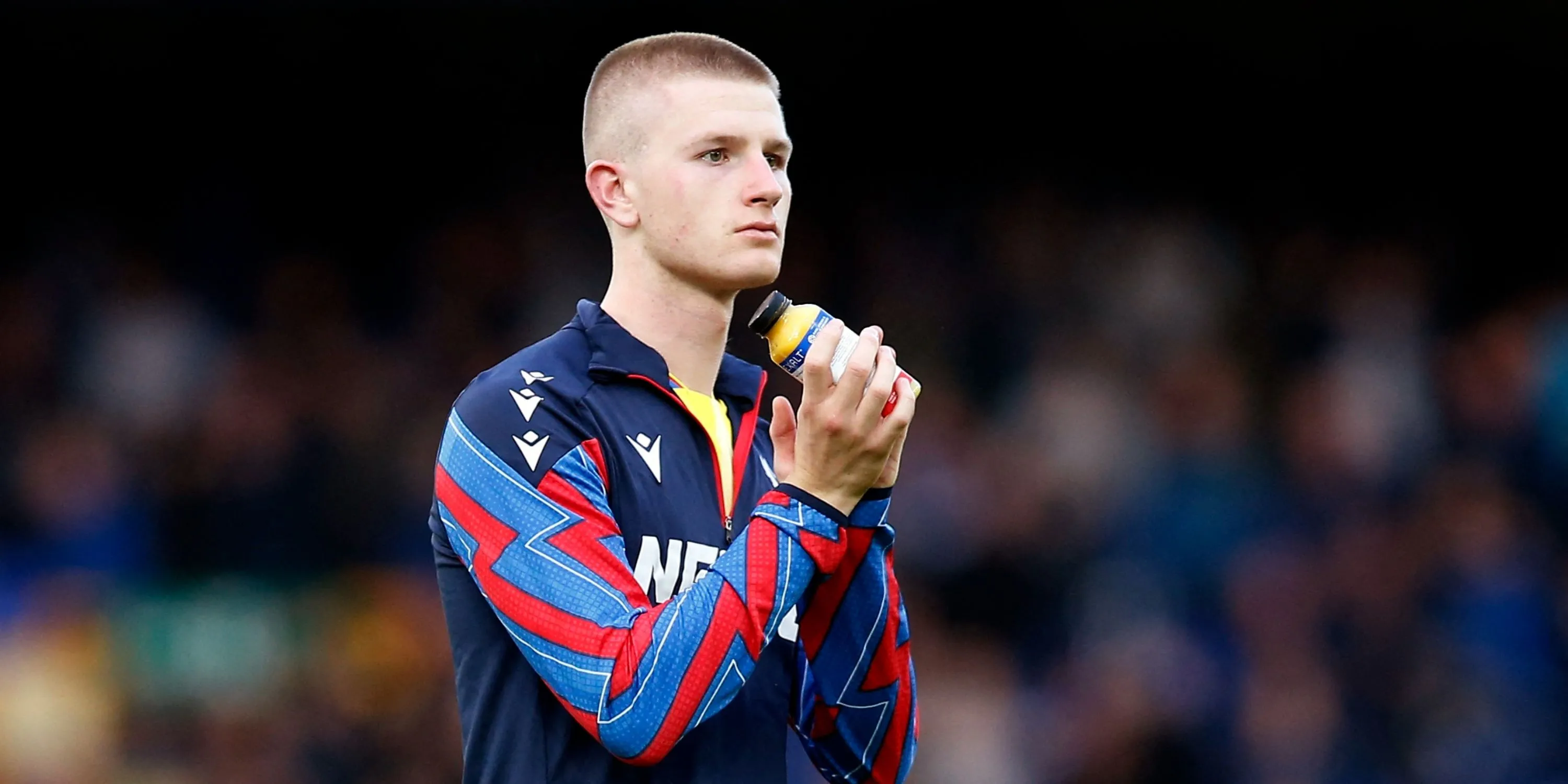 Adam Wharton trong màu áo Crystal Palace