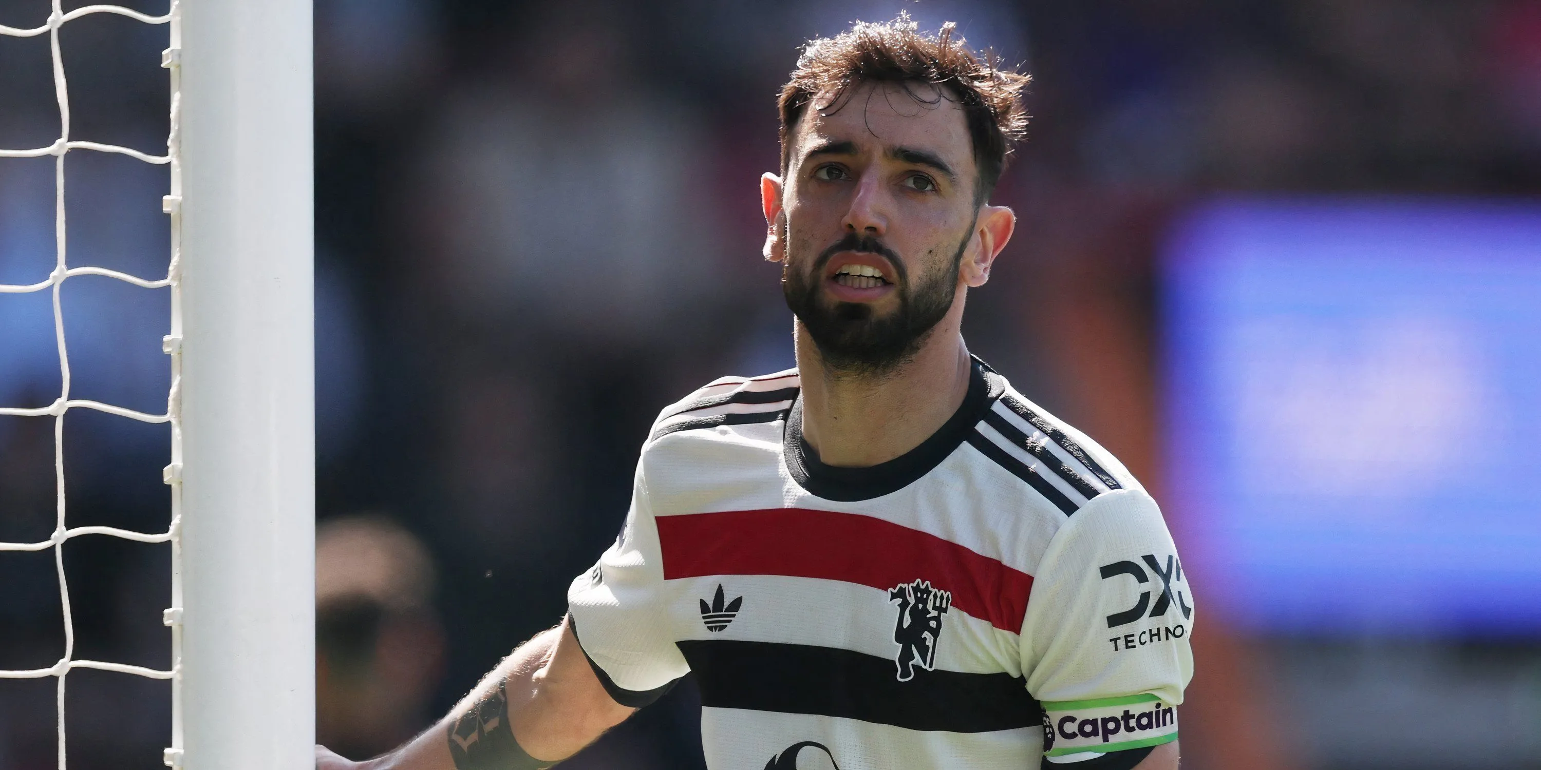 Bruno Fernandes thể hiện sự tiếc nuối trong trận đấu với Bournemouth