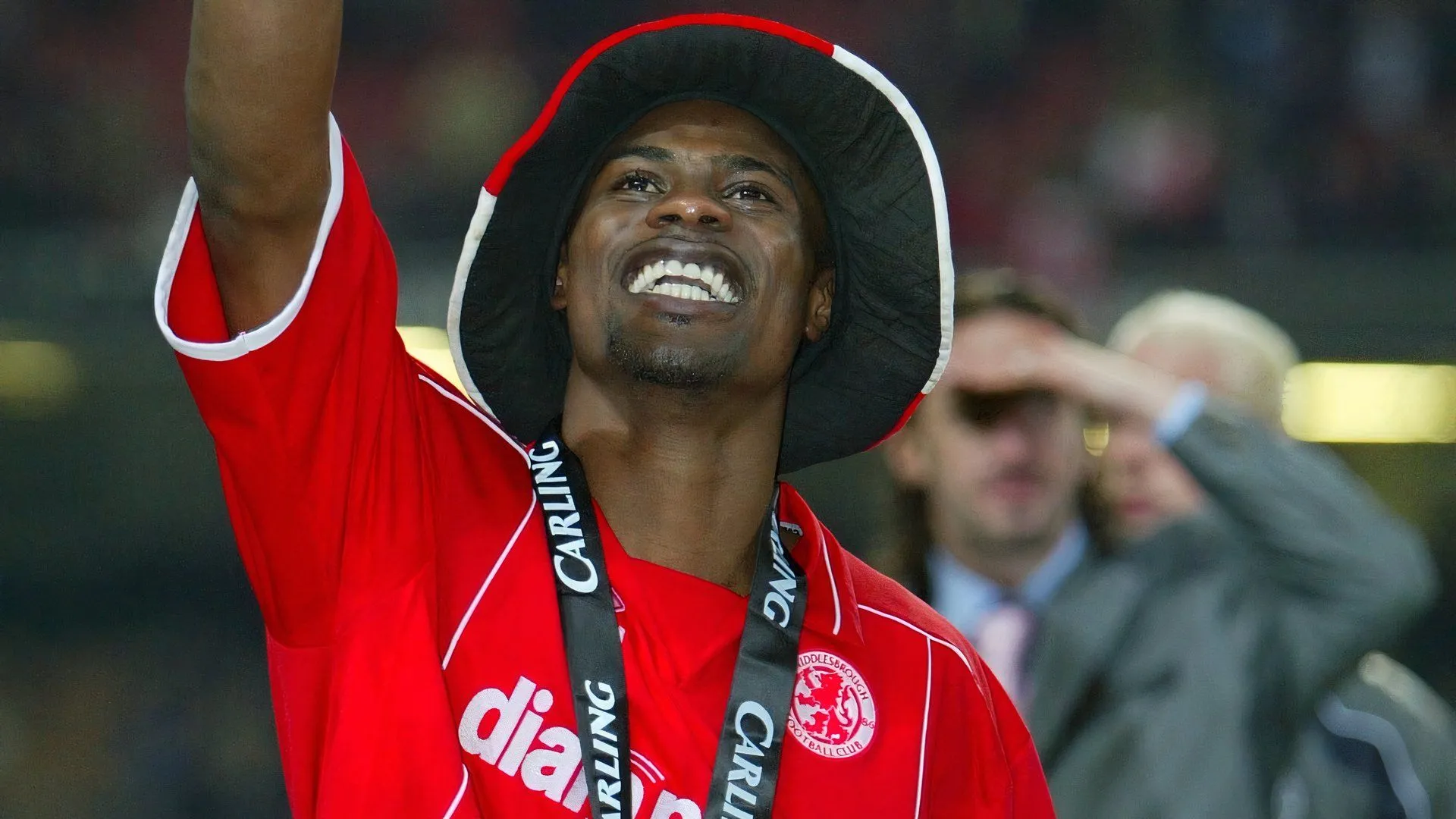 Các cầu thủ Middlesbrough ăn mừng chiến thắng League Cup năm 2004