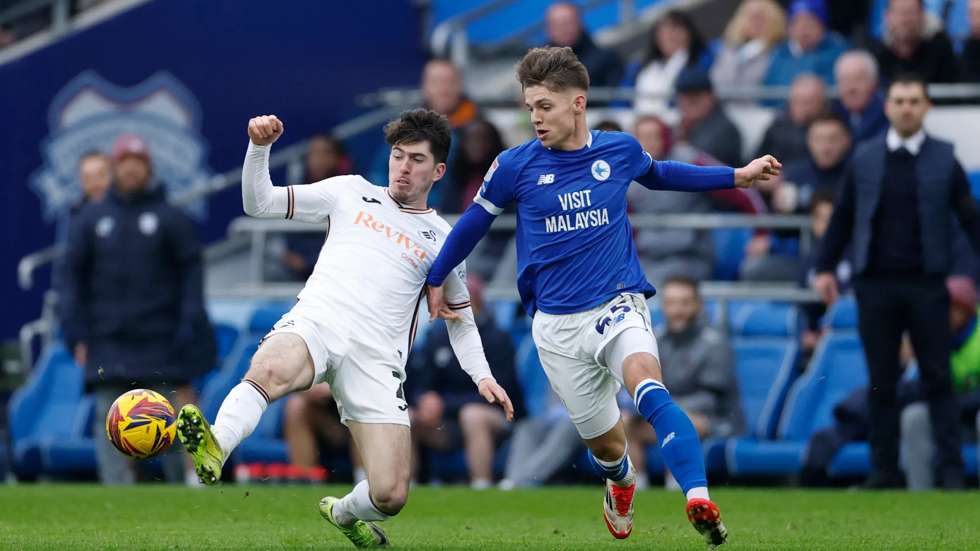 Cian Ashford, một tài năng trẻ của Cardiff City