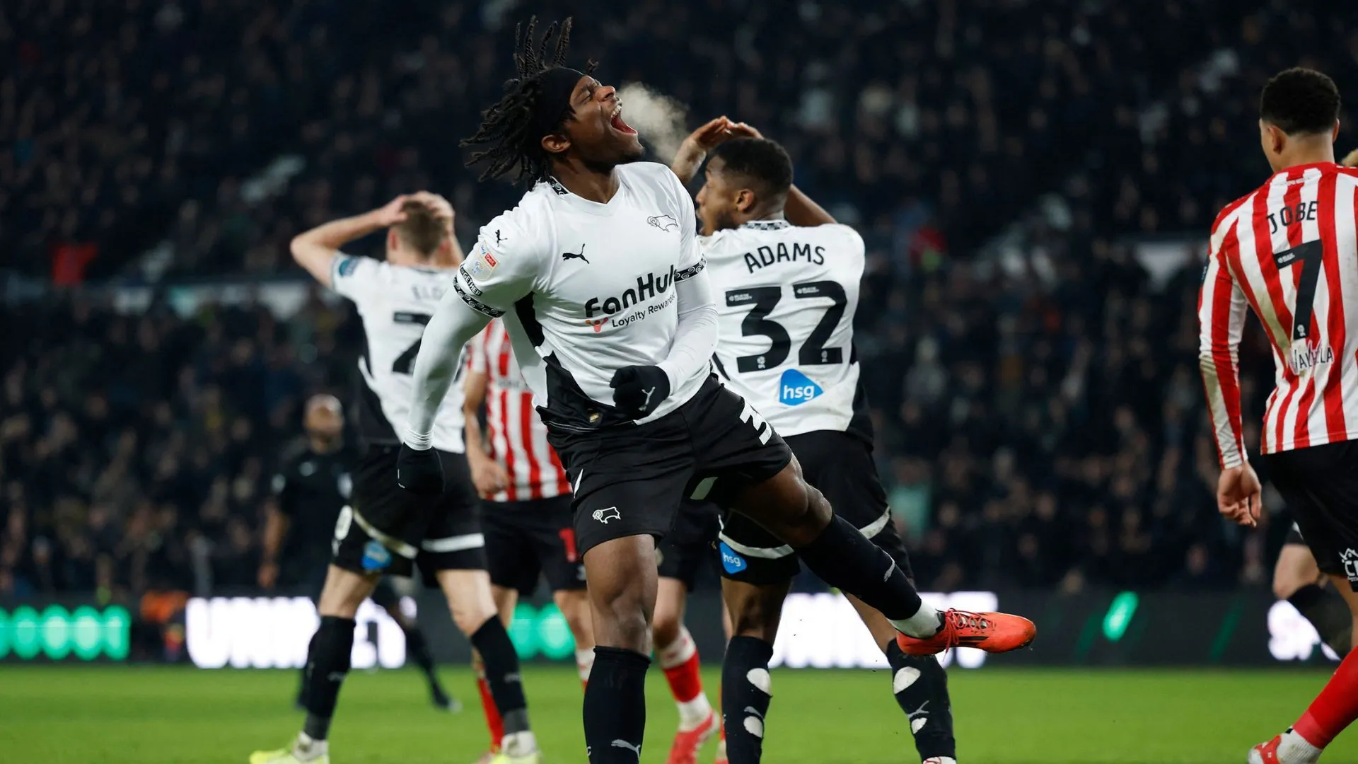 Dajaune Brown trong trận đấu của Derby County tại Championship