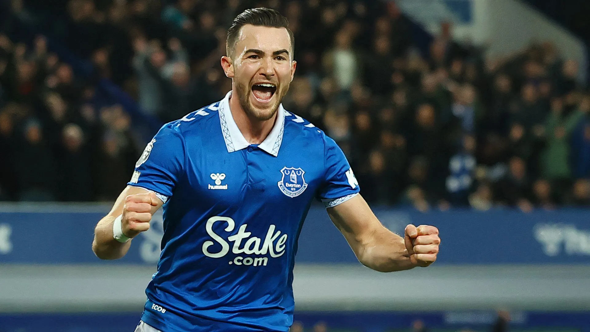 Jack Harrison ghi bàn cho Everton trong trận đấu Premier League gặp Manchester City tại Goodison Park