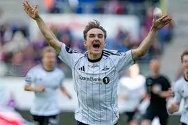 Marius Broholm tiền vệ tấn công trẻ người Na Uy của Rosenborg