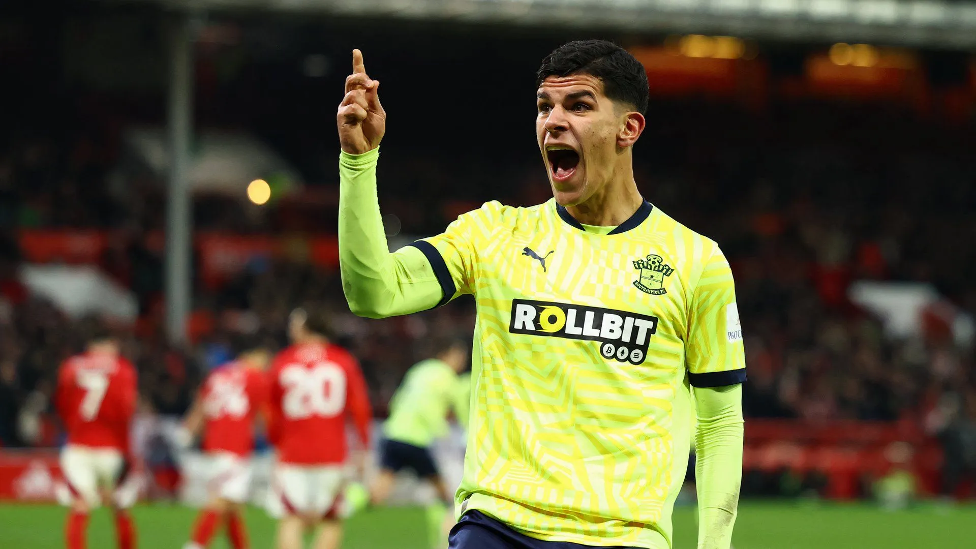 Mateus Fernandes trong màu áo Southampton bày tỏ nguyện vọng ở lại câu lạc bộ