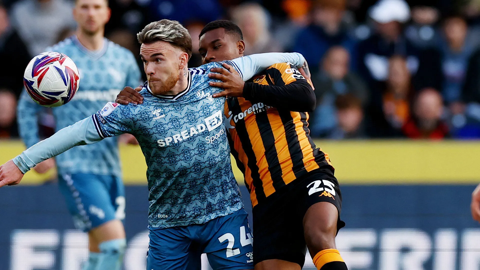 Oscar Zambrano trong màu áo Hull City thi đấu tại EFL Championship
