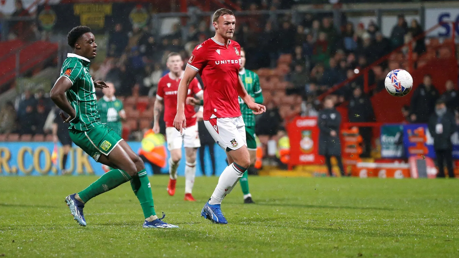Tiền đạo Sam Dalby bùng nổ trong màu áo Dundee United tại giải Scotland