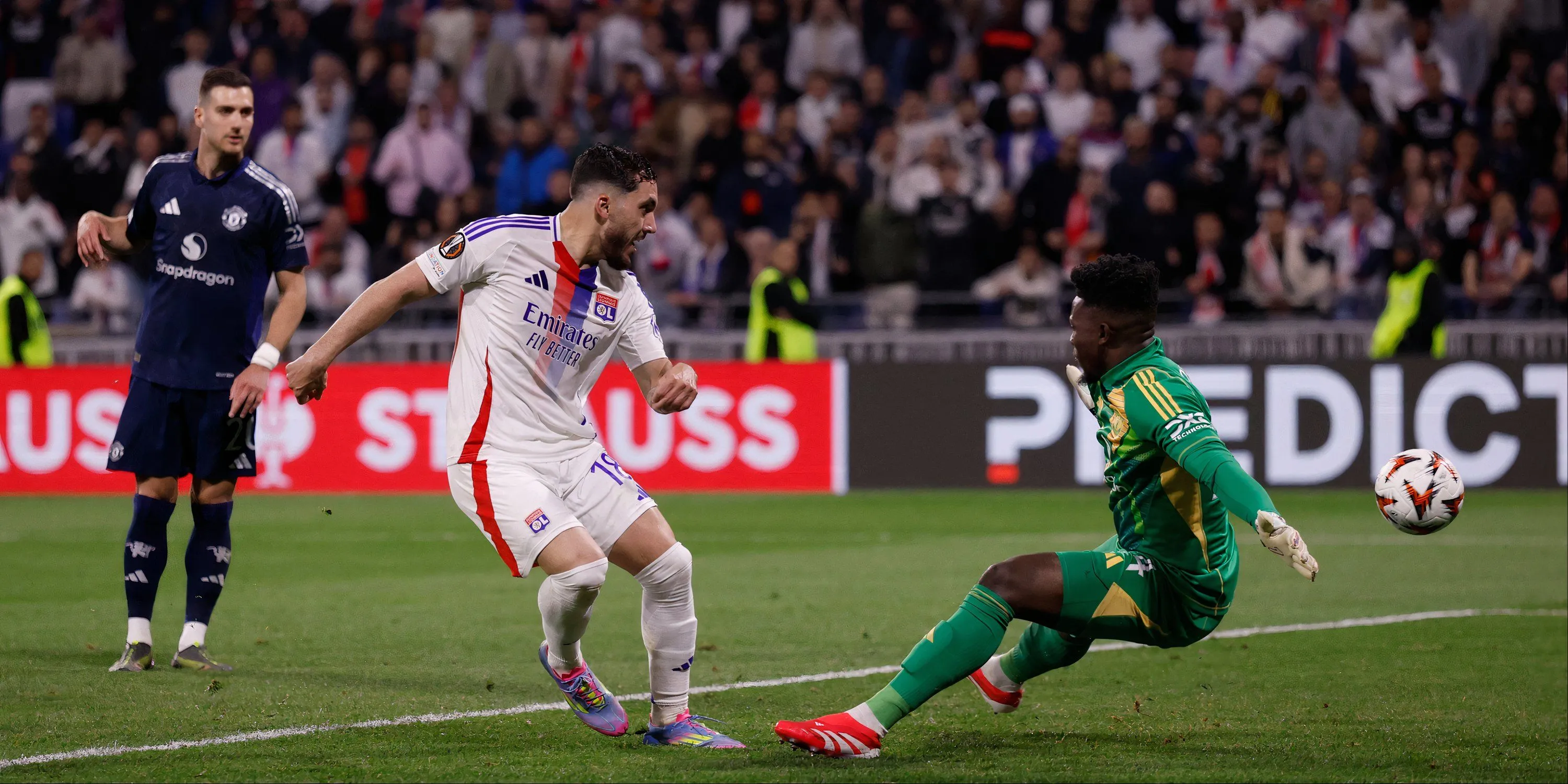 Tiền vệ Rayan Cherki của Lyon, mục tiêu chuyển nhượng của Man Utd