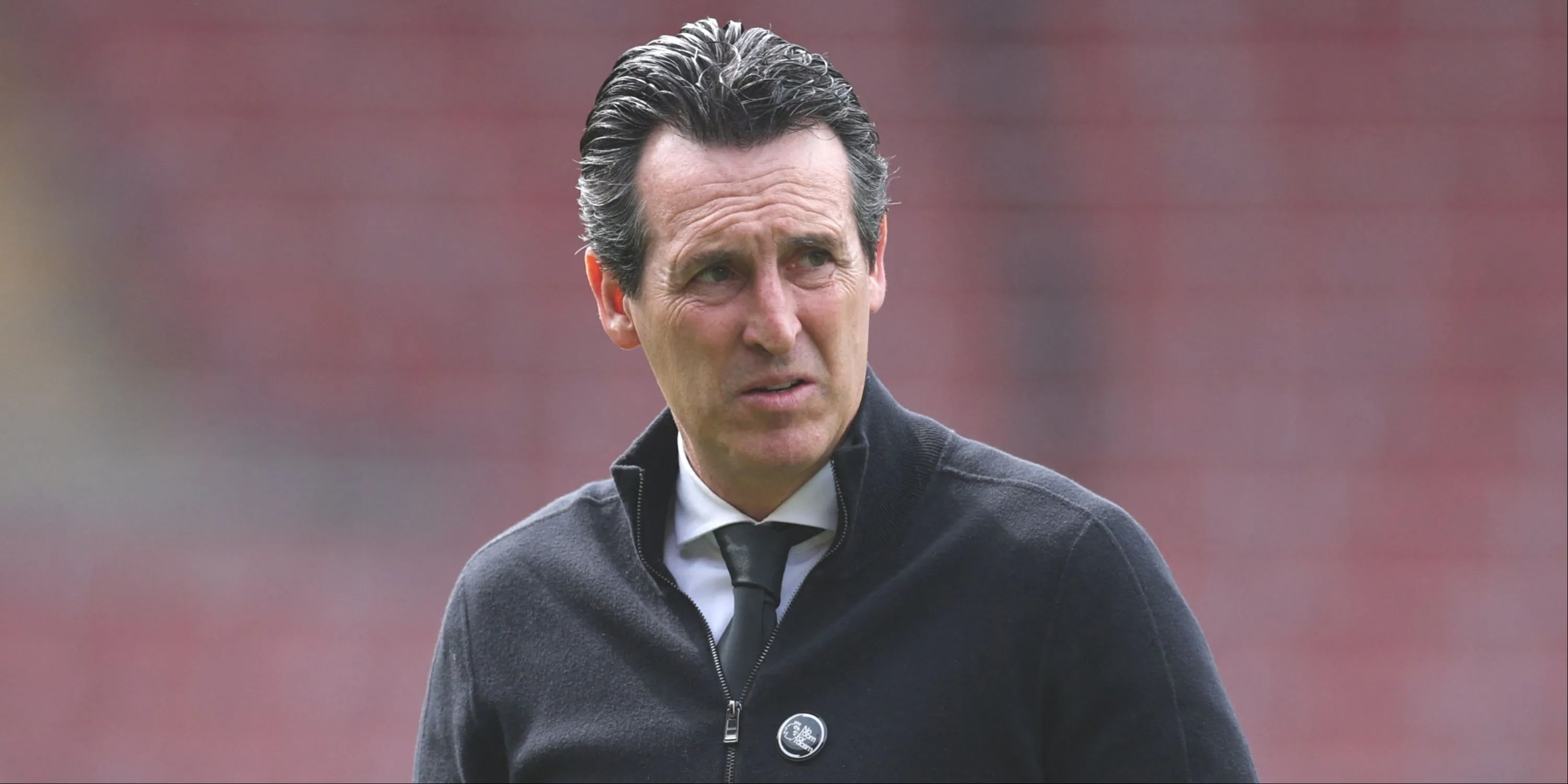 Huấn luyện viên Unai Emery của Aston Villa, câu lạc bộ đối mặt thách thức về quy định tài chính Premier League.
