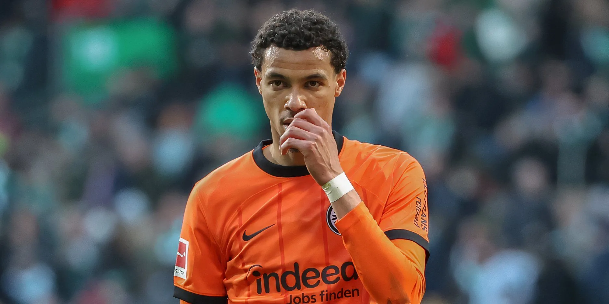 Hugo Ekitike ăn mừng bàn thắng trong màu áo Frankfurt tại Bundesliga