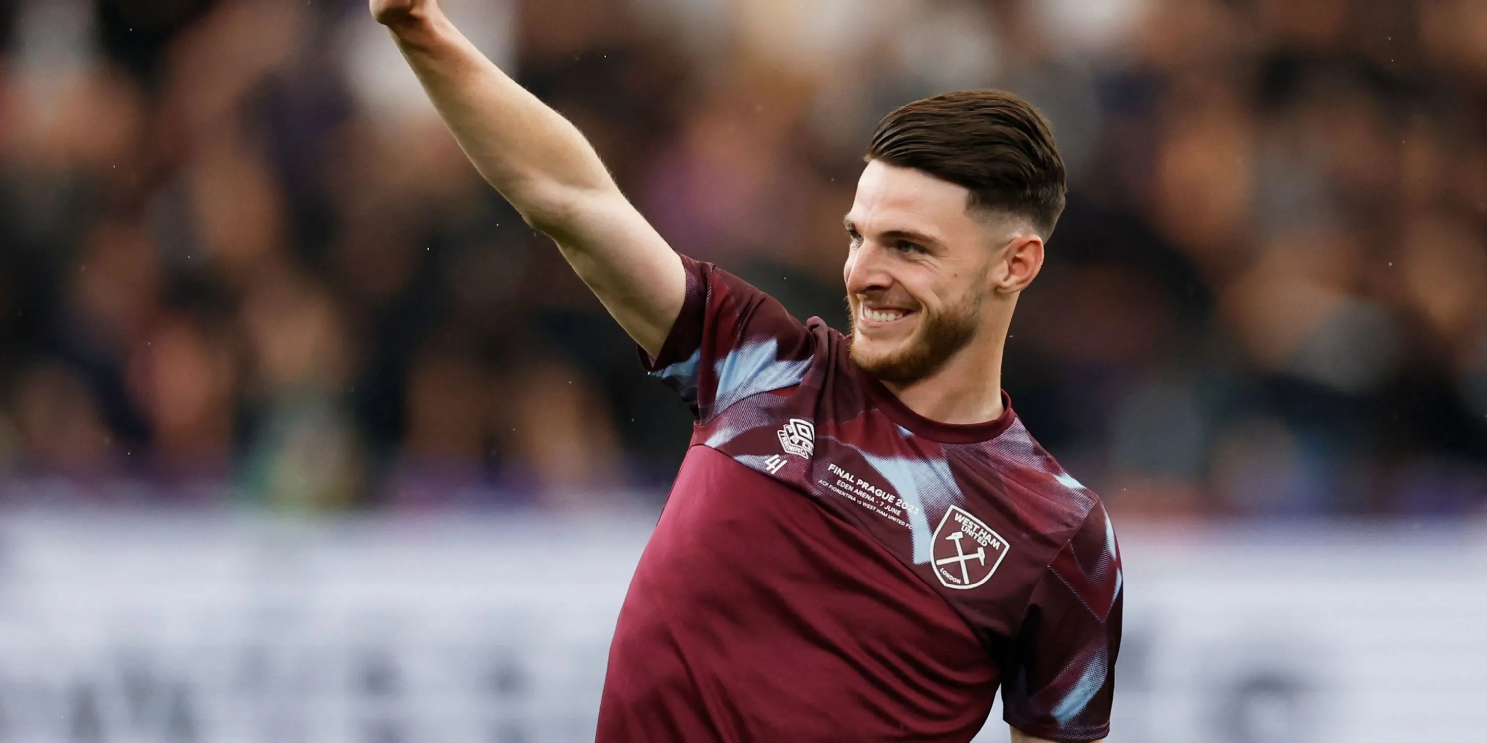 Declan Rice thể hiện vai trò thủ lĩnh tại West Ham, dẫn dắt đội bóng đến những thành công lịch sử ở Premier League và cúp châu Âu.