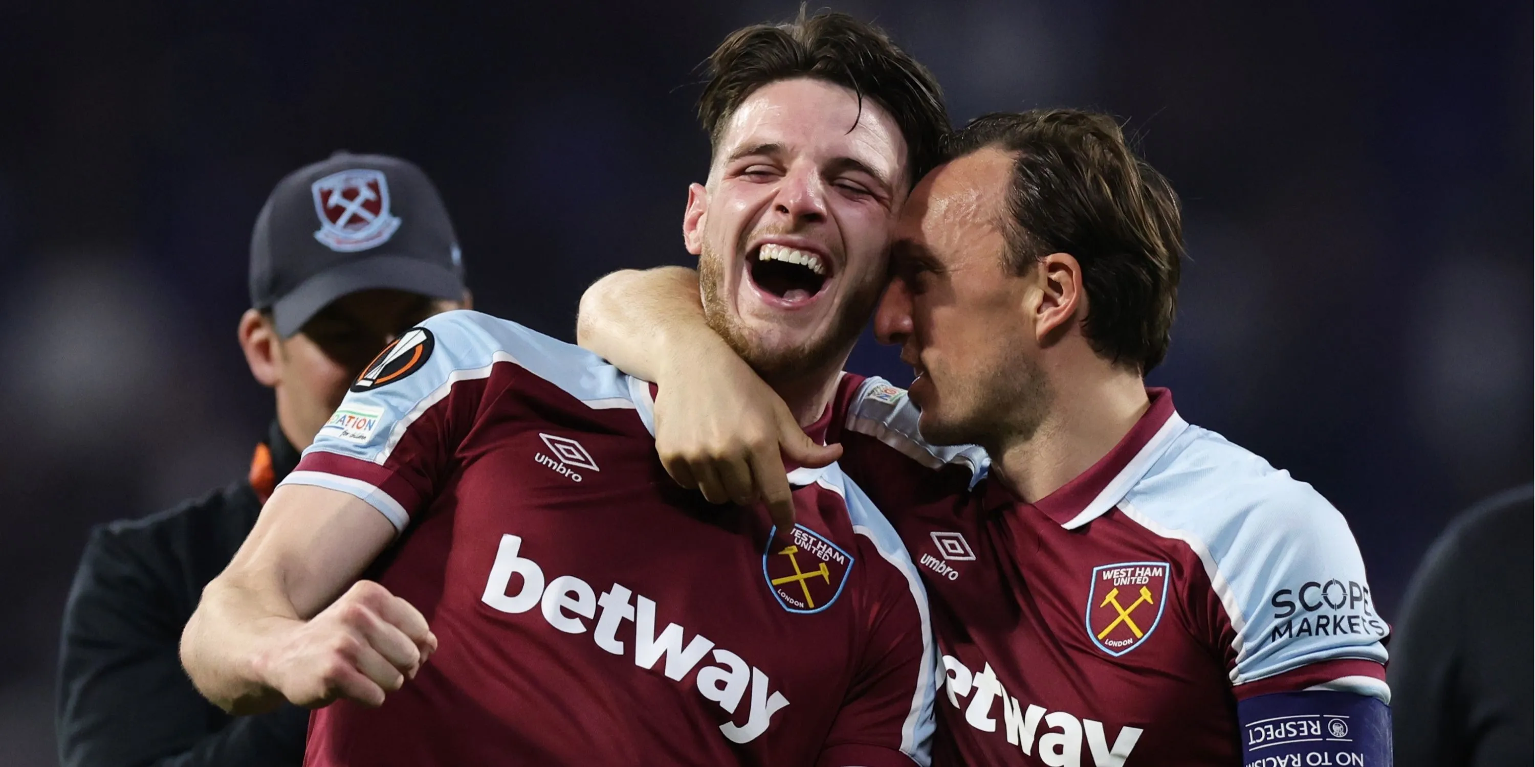 Declan Rice thi đấu cho West Ham, khẳng định vị trí của mình trong đội hình và sự tin tưởng từ HLV David Moyes.