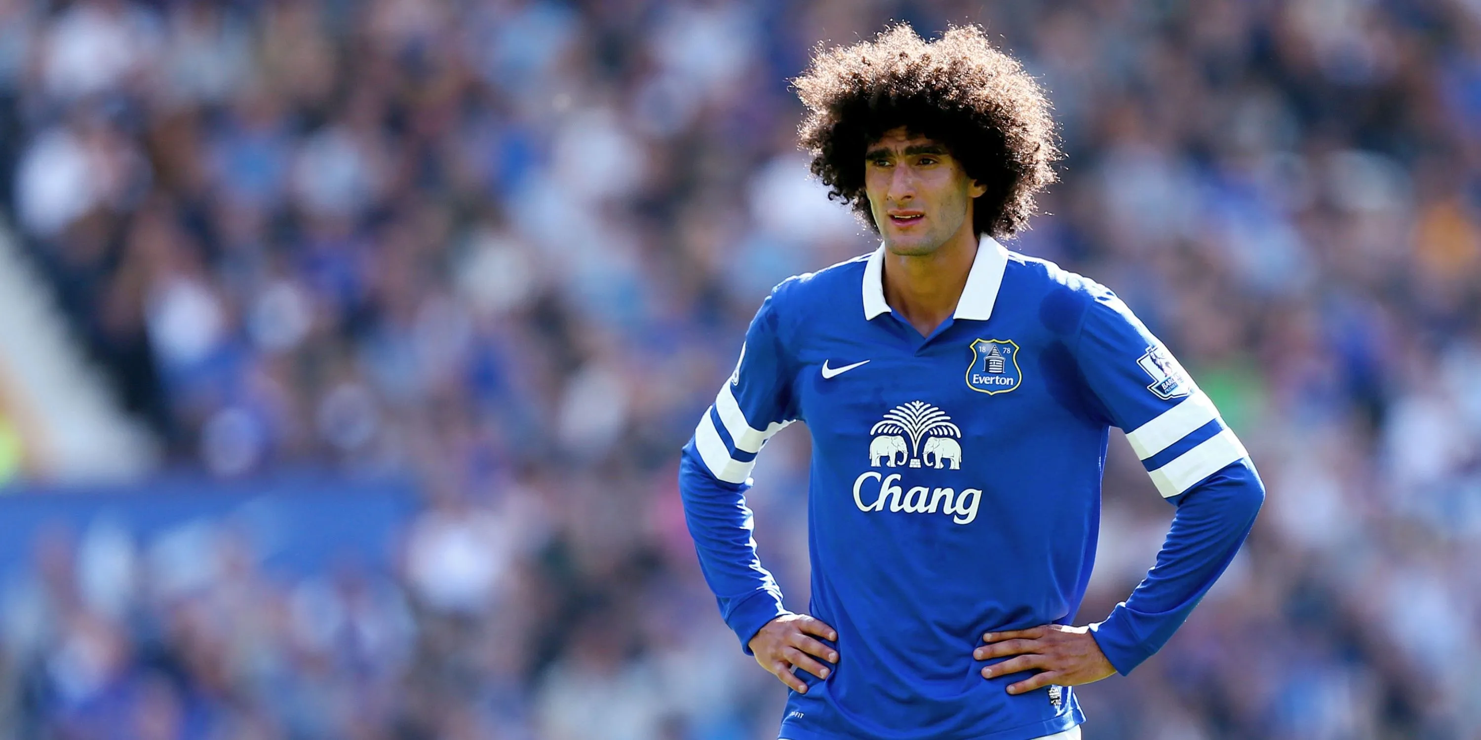 Marouane Fellaini thi đấu cho Everton dưới thời David Moyes, đại diện cho những tiền vệ chất lượng mà Moyes từng có.