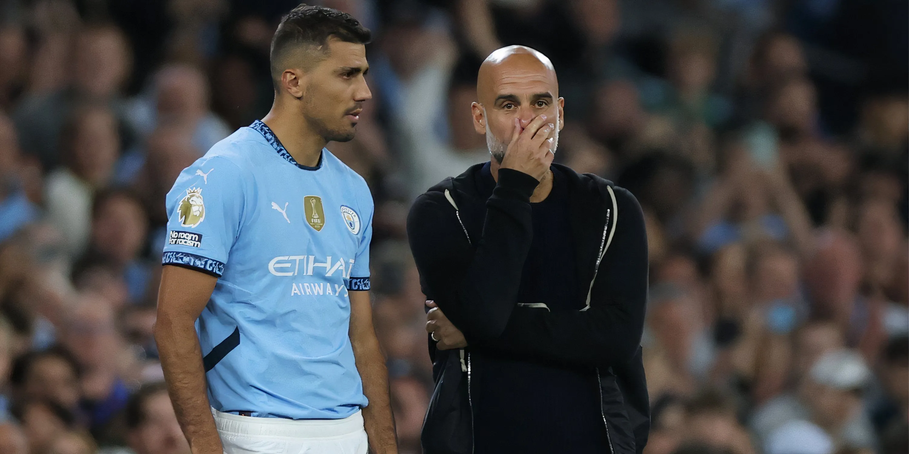 Rodri của Manchester City cùng HLV Pep Guardiola, biểu tượng của sự ổn định và khả năng điều tiết lối chơi.