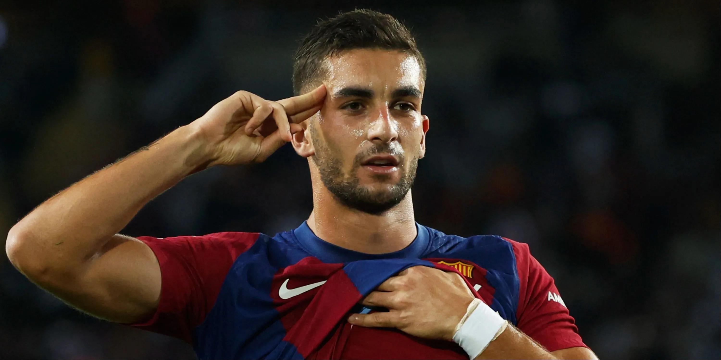 Tiền đạo Ferran Torres ăn mừng bàn thắng cho Barcelona, mục tiêu chuyển nhượng của Aston Villa