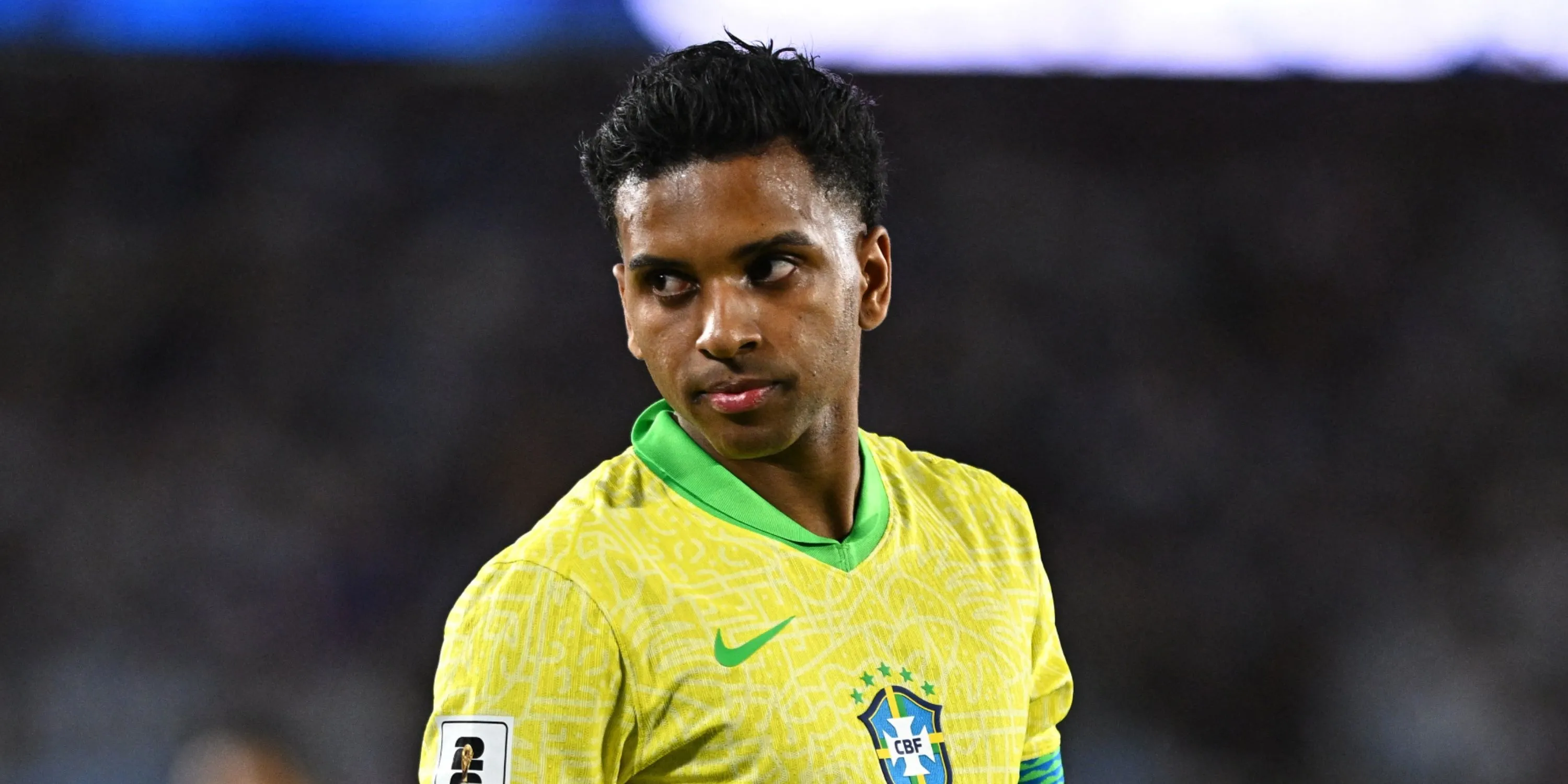 Tiền đạo Rodrygo Goes của Real Madrid dưới sự theo đuổi của các CLB Ngoại hạng Anh