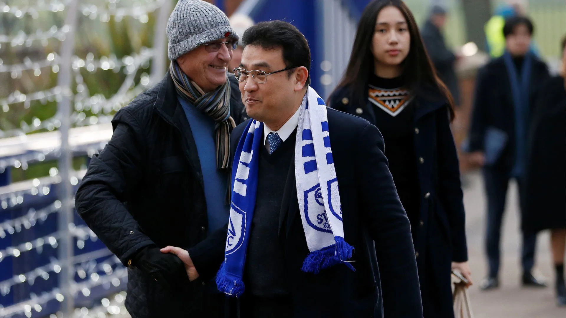 Chủ tịch Dejphon Chansiri của Sheffield Wednesday, người đang bị chỉ trích gay gắt về quản lý tài chính và tương lai của câu lạc bộ.