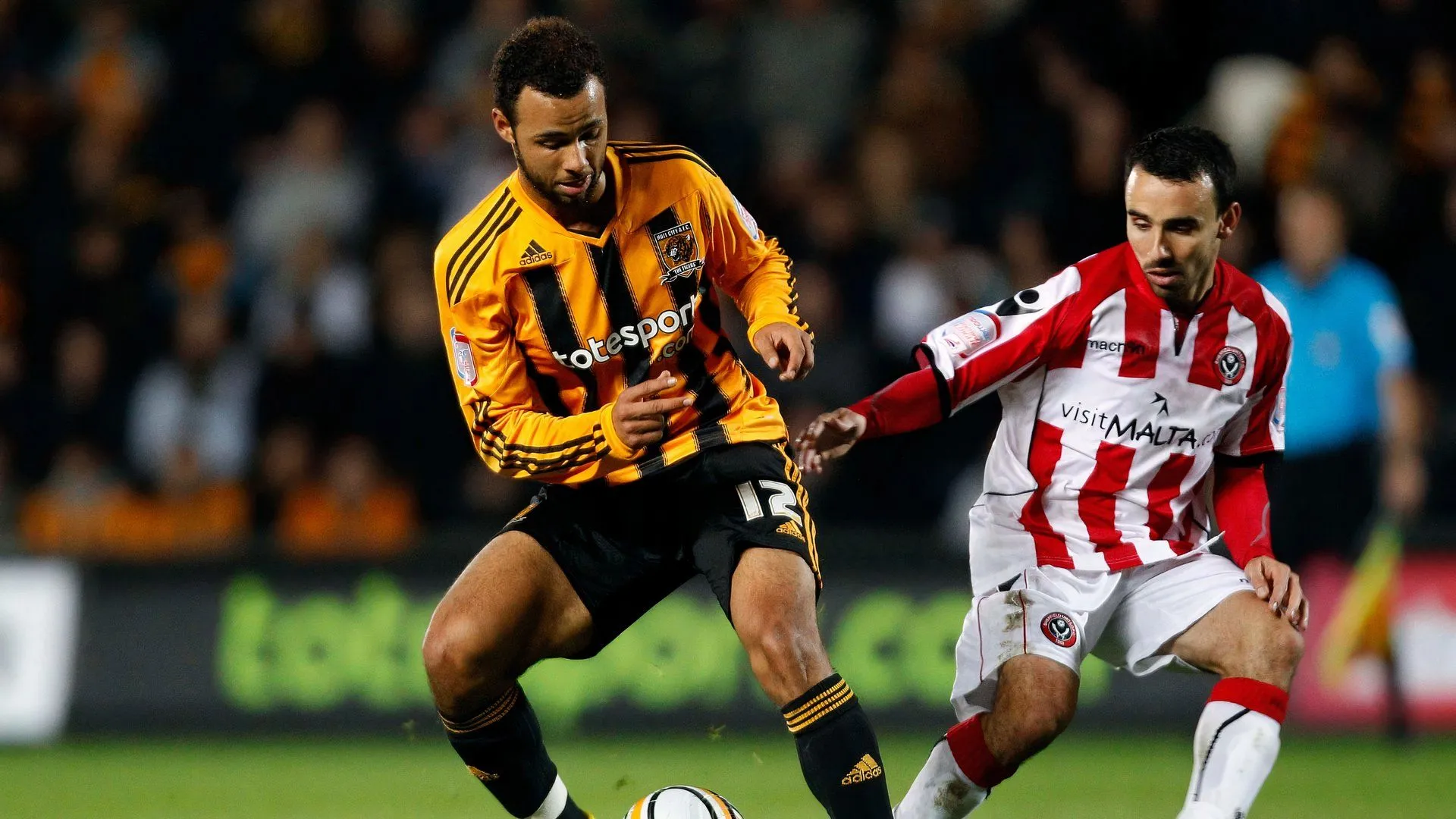 Cựu tiền vệ Leon Britton trong màu áo Sheffield United, giai đoạn anh không tìm thấy niềm vui và muốn trở lại Swansea.