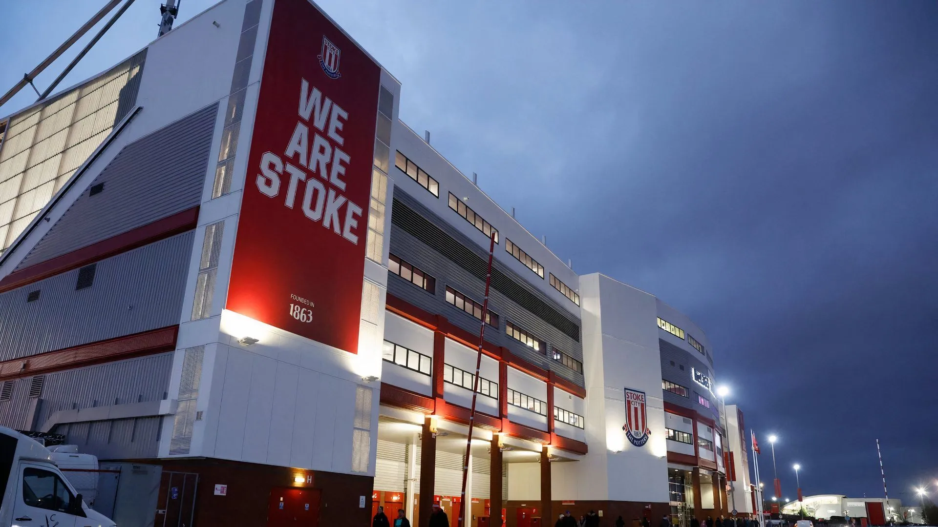 Góc nhìn tổng quan sân vận động Bet365 của Stoke City