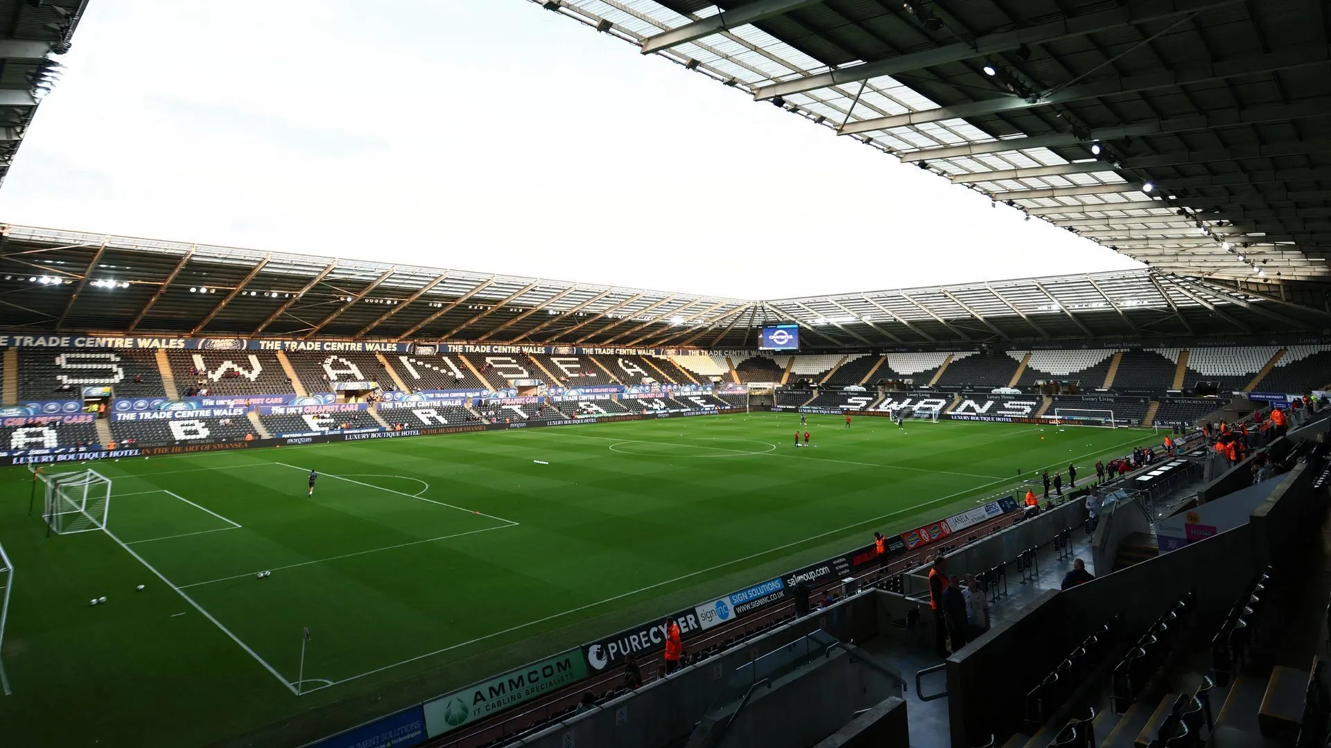 Khung cảnh chung sân vận động Swansea.Com của Swansea City