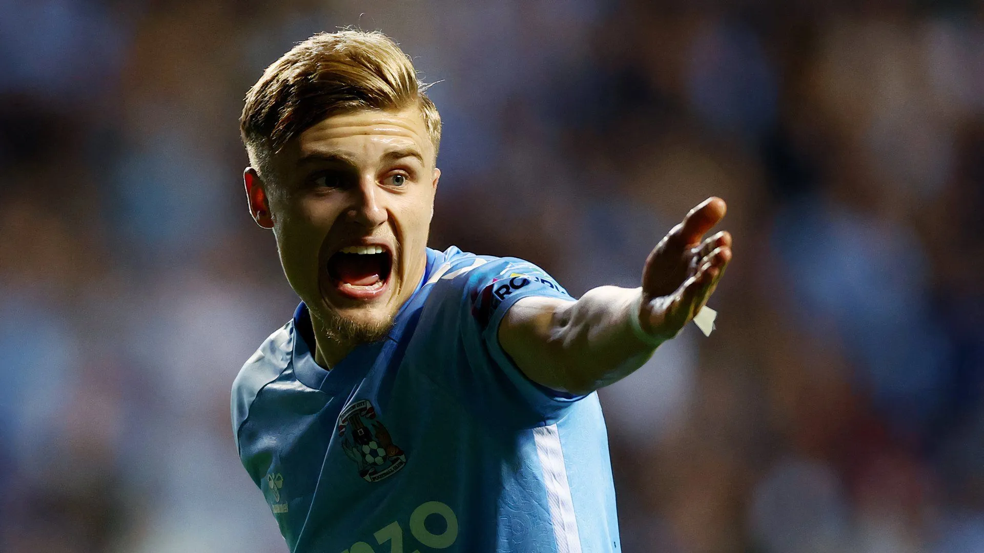 Norman Bassette thi đấu cho Coventry City
