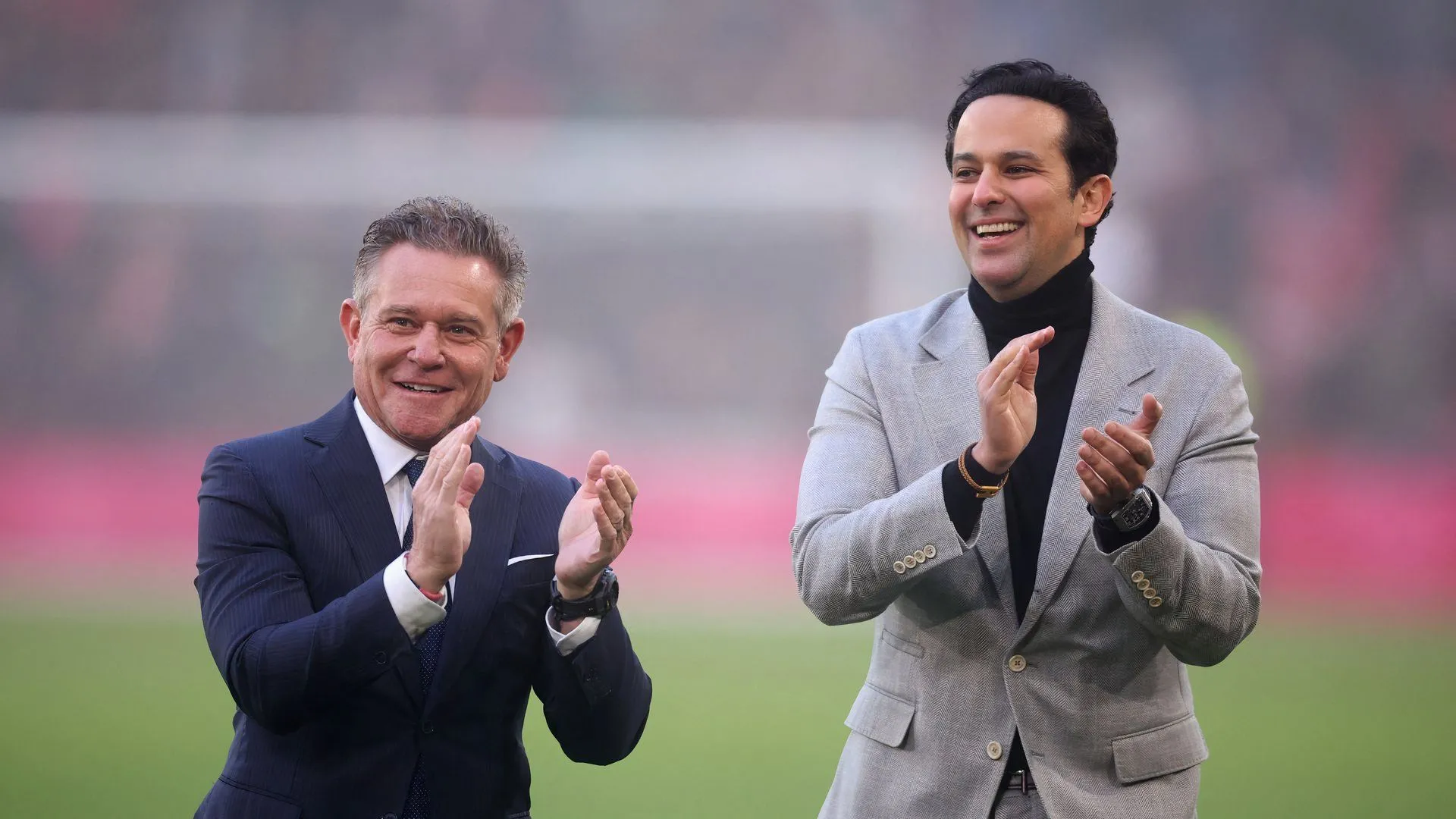 Steven Rosen và Helmy Eltoukhy, các ông chủ Sheffield United, thảo luận về chiến lược chuyển nhượng AI của câu lạc bộ
