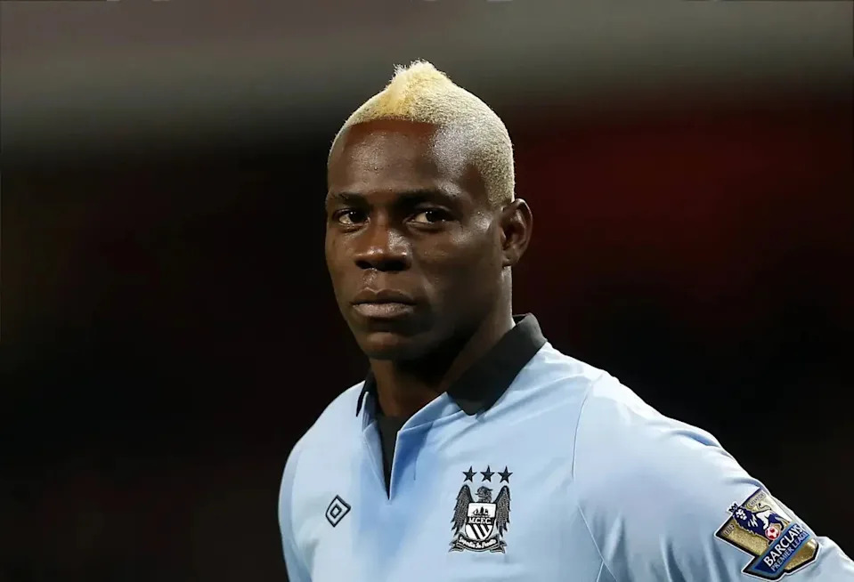 Mario Balotelli: Từ ánh đèn Etihad đến những mảnh ghép cuộc đời